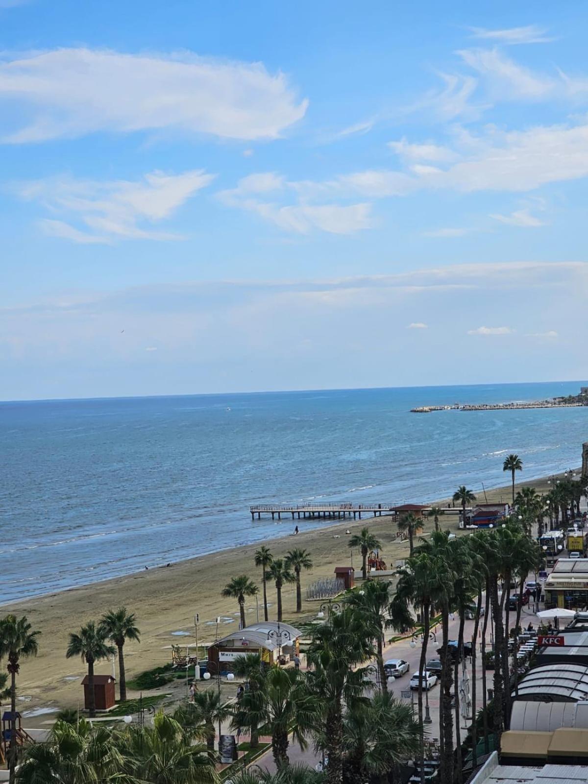 11 Suites - Golden Sunrise Suite Larnaca Phòng bức ảnh